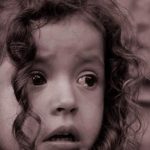 قصة الطفلة اليتيمة