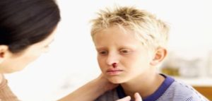 خروج الدم من الأنف